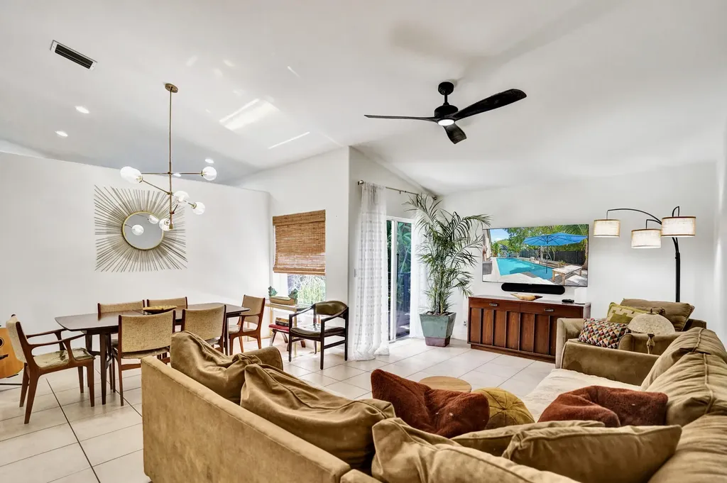 6214 Sand Hills Circle Lake Worth FL 33463