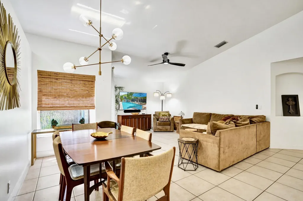 6214 Sand Hills Circle Lake Worth FL 33463