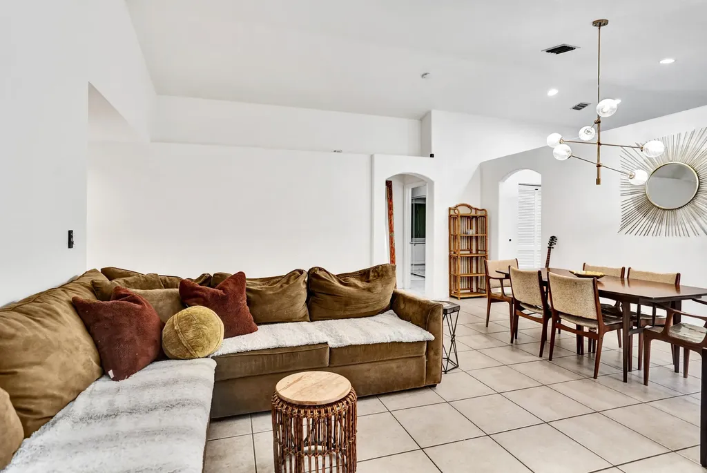 6214 Sand Hills Circle Lake Worth FL 33463