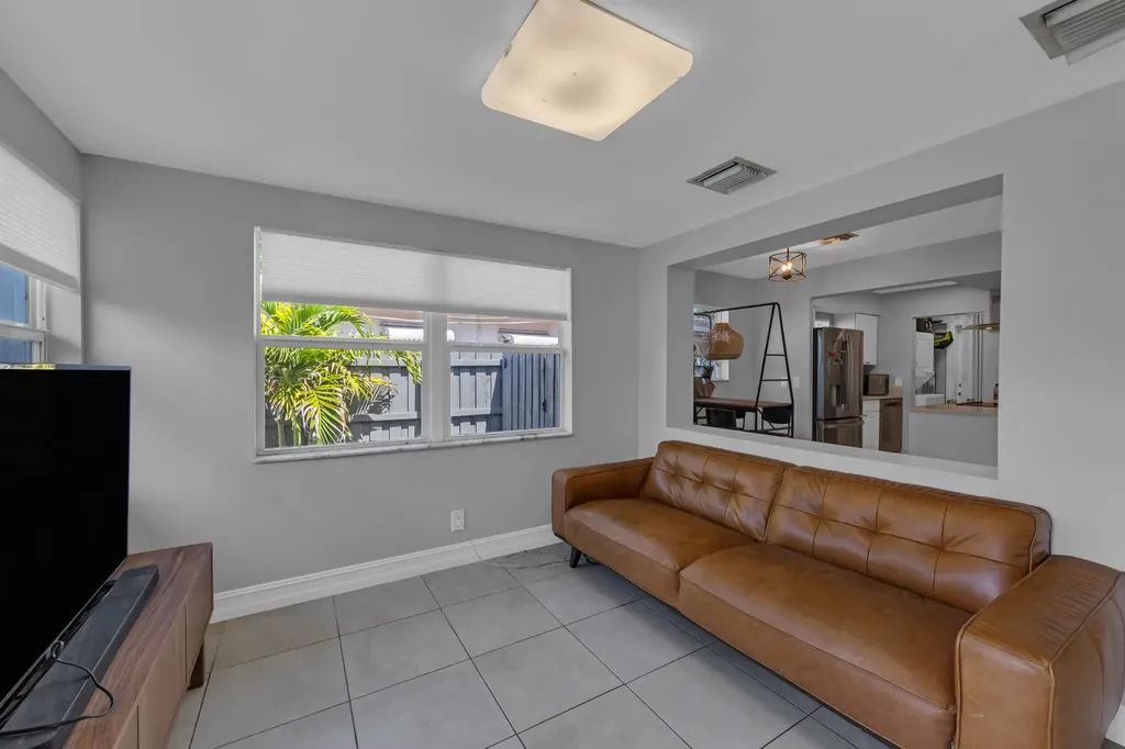 1006 NE 18th Street Fort Lauderdale FL 33305