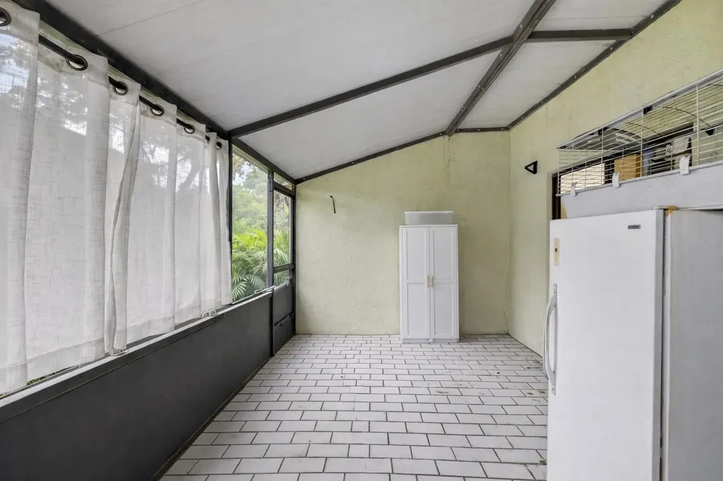 837 NW 47th Street Pompano Beach FL 33064