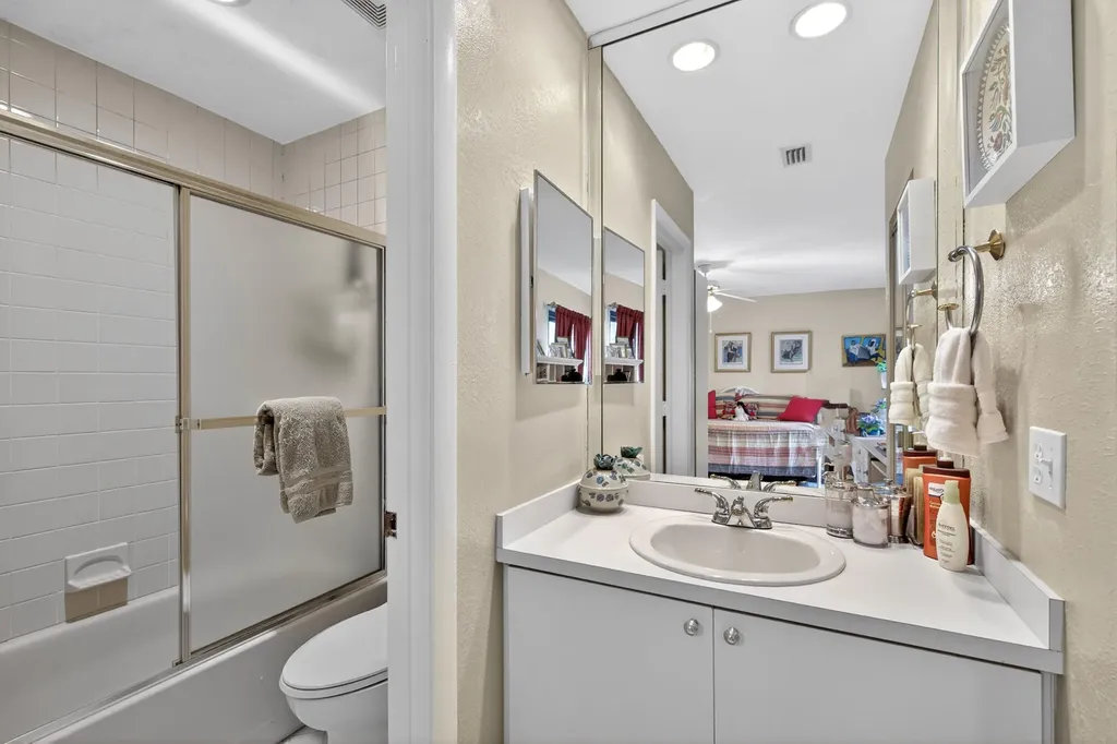 837 NW 47th Street Pompano Beach FL 33064