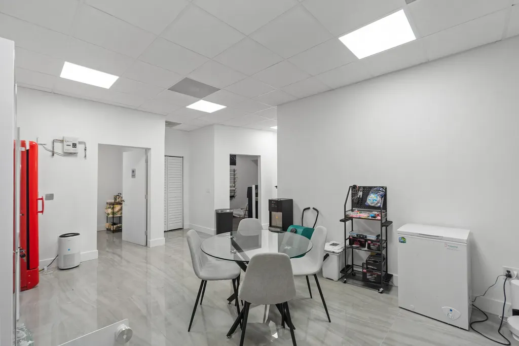 3472 NE 5th Avenue Oakland Park FL 33334