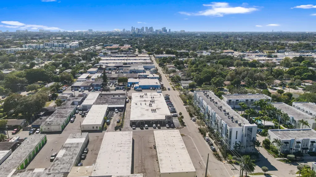 3472 NE 5th Avenue Oakland Park FL 33334