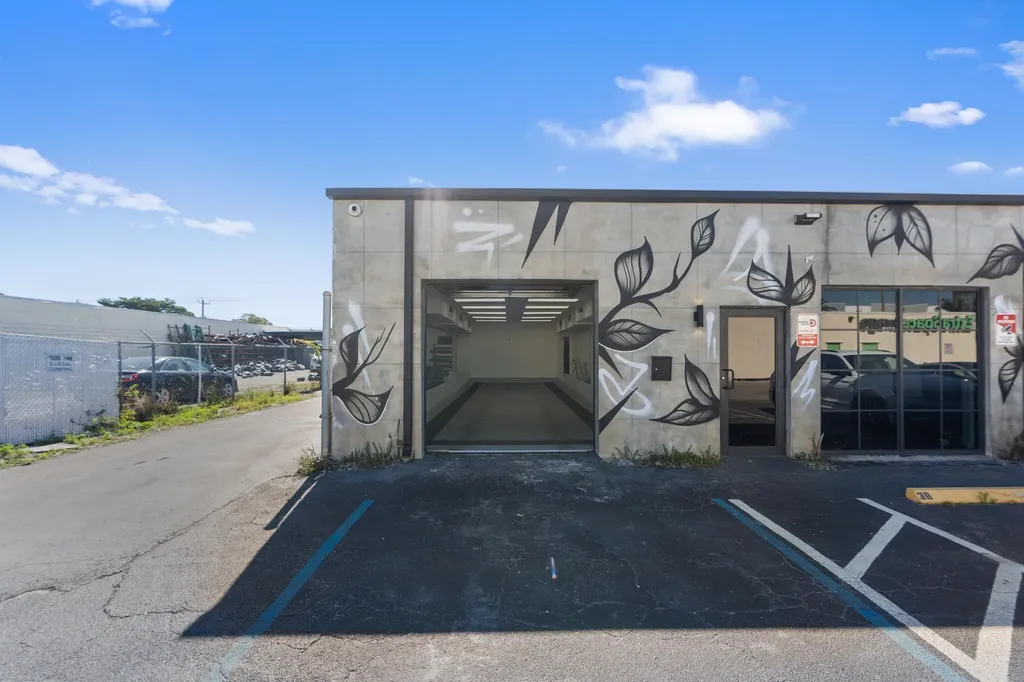 3472 NE 5th Avenue Oakland Park FL 33334