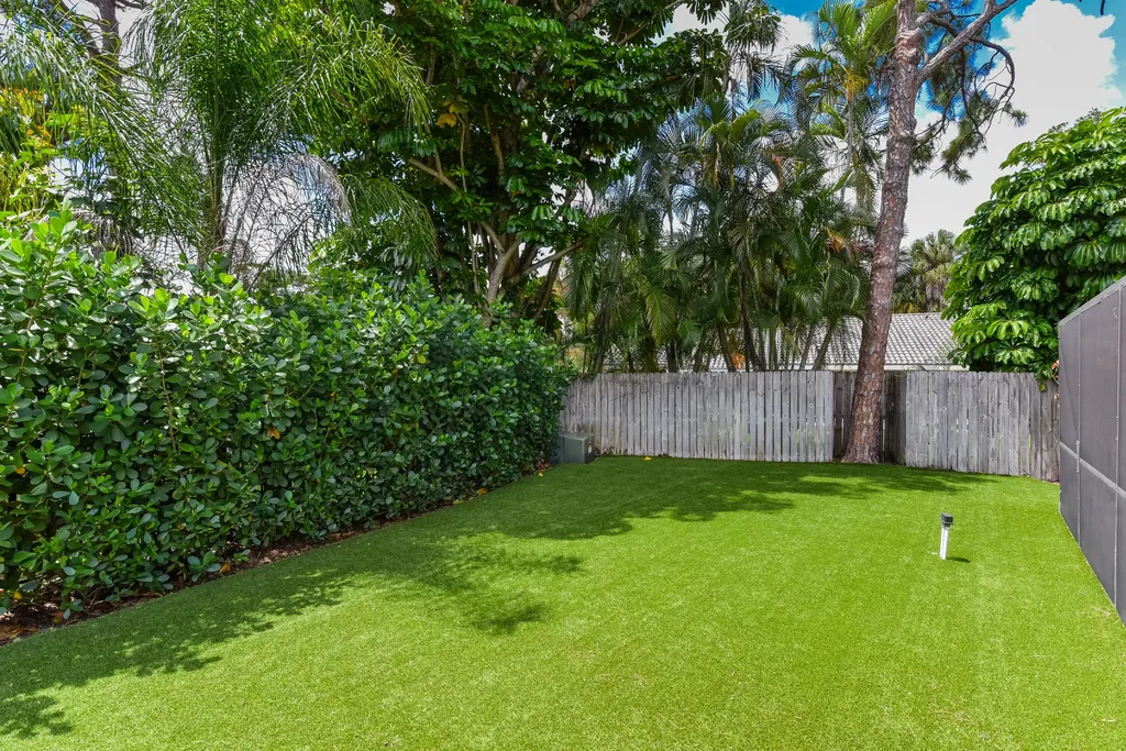 2659 NW 26th Circle Boca Raton FL 33431