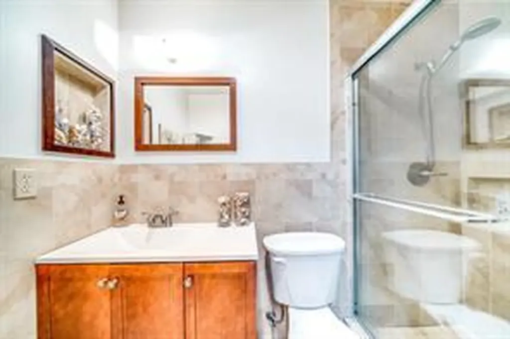 435 SW Natura Avenue Deerfield Beach FL 33441