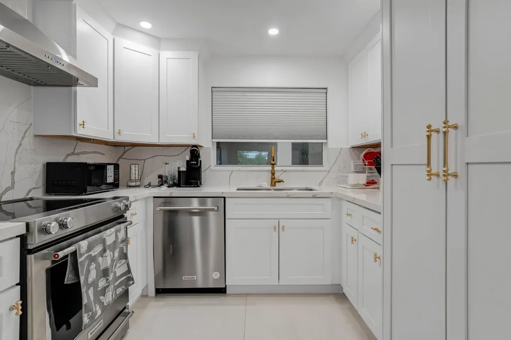 401 Briny Avenue Pompano Beach FL 33062