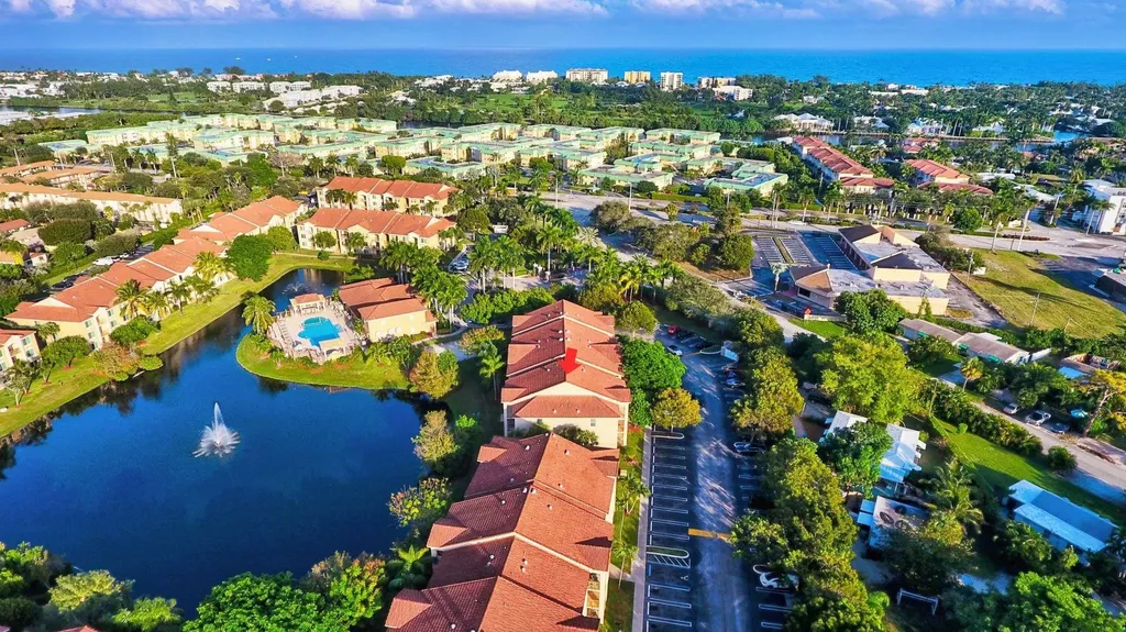 310 Villa Circle Boynton Beach FL 33435