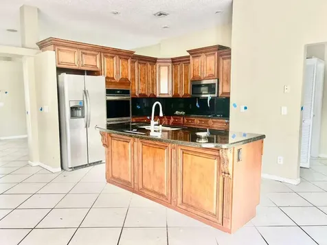 5048 NW 98th Lane Coral Springs FL 33076