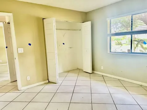5048 NW 98th Lane Coral Springs FL 33076