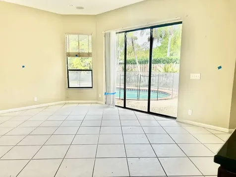 5048 NW 98th Lane Coral Springs FL 33076