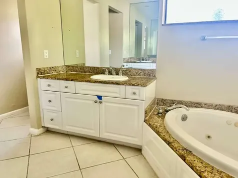 5048 NW 98th Lane Coral Springs FL 33076