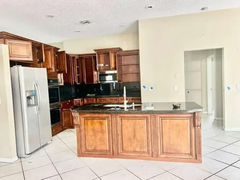 5048 NW 98th Lane Coral Springs FL 33076