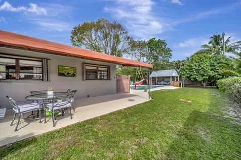 831 NW 39th Street Oakland Park FL 33309