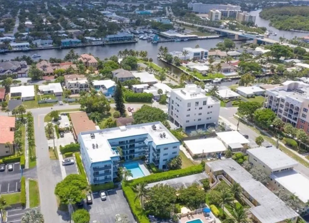 1975 SE 3rd Street Deerfield Beach FL 33441