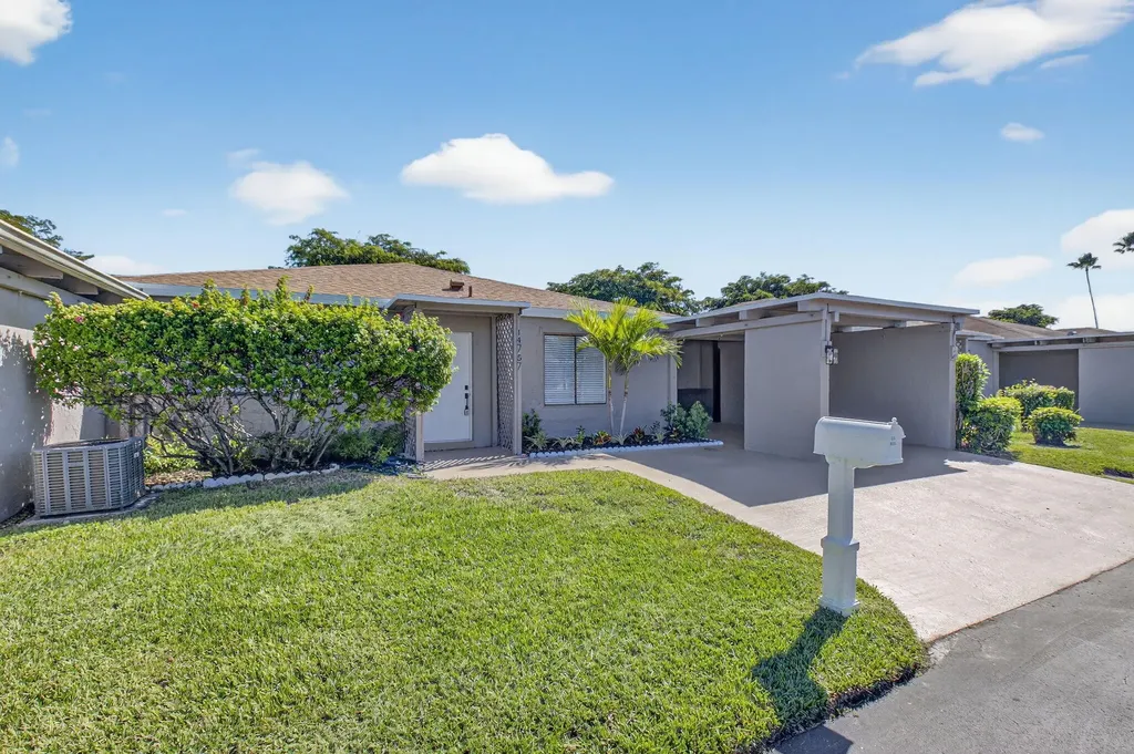 14757 Wildflower Lane Delray Beach FL 33446