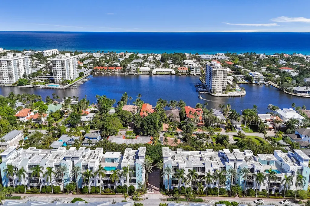365 SE 6th Avenue Delray Beach FL 33483