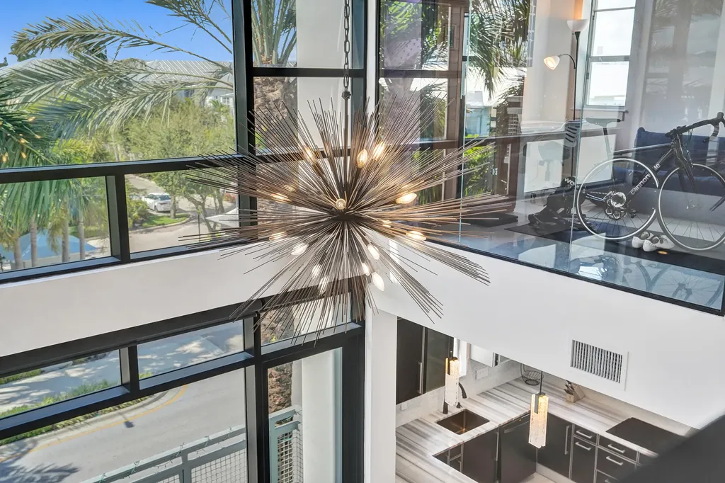 365 SE 6th Avenue Delray Beach FL 33483