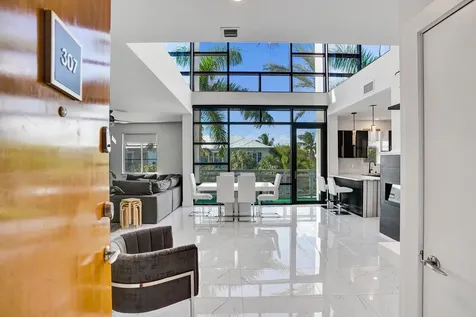 365 SE 6th Avenue Delray Beach FL 33483