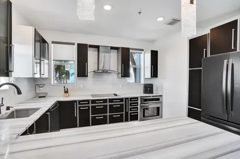 365 SE 6th Avenue Delray Beach FL 33483