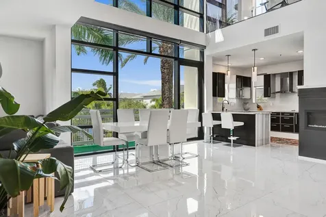 365 SE 6th Avenue Delray Beach FL 33483