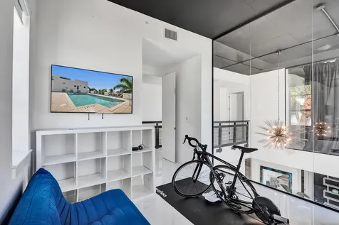 365 SE 6th Avenue Delray Beach FL 33483