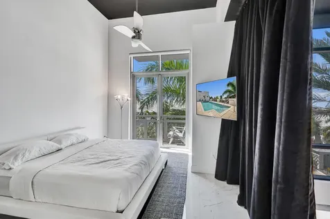 365 SE 6th Avenue Delray Beach FL 33483