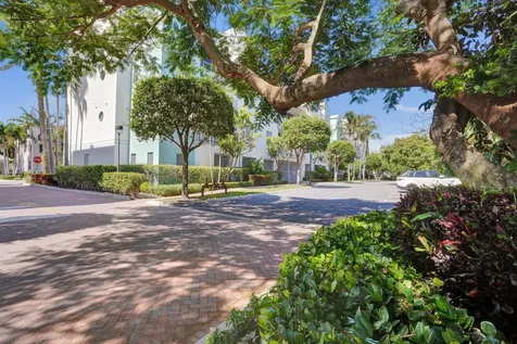 365 SE 6th Avenue Delray Beach FL 33483
