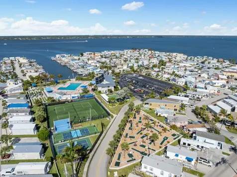 340 Nettles Boulevard Jensen Beach FL 34957