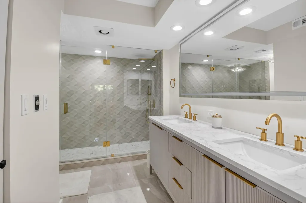 7455 Glendevon Lane Delray Beach FL 33446