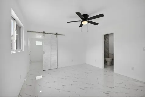 1225 W 32 Street Riviera Beach FL 33404