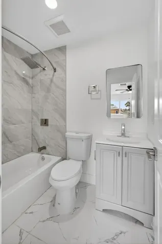1225 W 32 Street Riviera Beach FL 33404