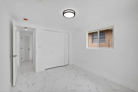 1225 W 32 Street Riviera Beach FL 33404
