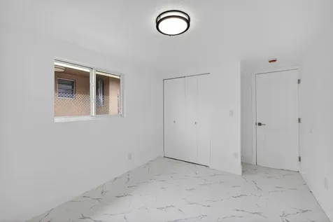 1225 W 32 Street Riviera Beach FL 33404
