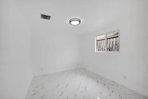 1225 W 32 Street Riviera Beach FL 33404