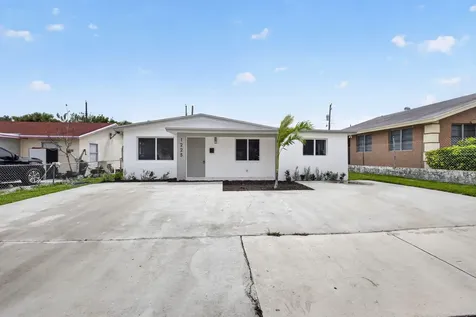 1225 W 32 Street Riviera Beach FL 33404