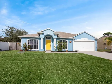 949 SE Bywood Avenue Port St Lucie FL 34983