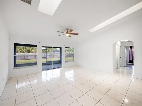 949 SE Bywood Avenue Port St Lucie FL 34983
