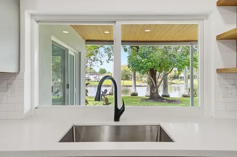 5261 SW 89th Avenue Cooper City FL 33328