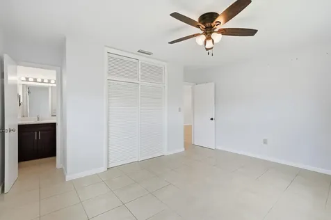 5261 SW 89th Avenue Cooper City FL 33328