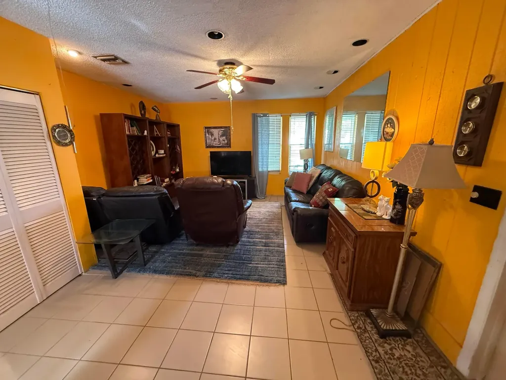 3700 NW 82nd Avenue Coral Springs FL 33065