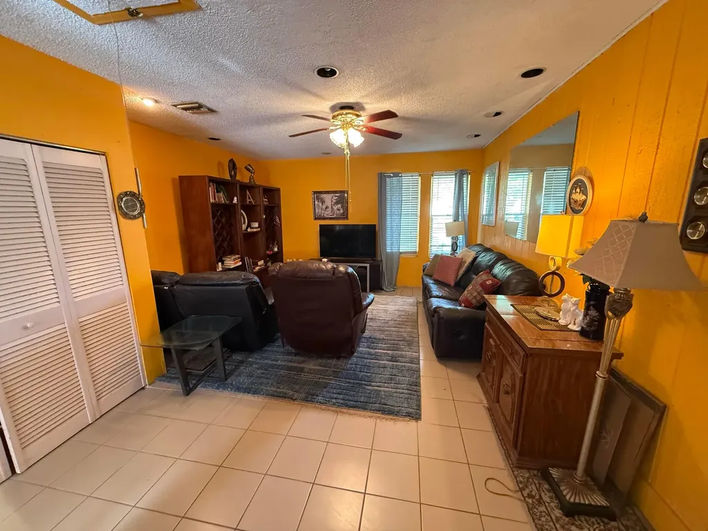 3700 NW 82nd Avenue Coral Springs FL 33065