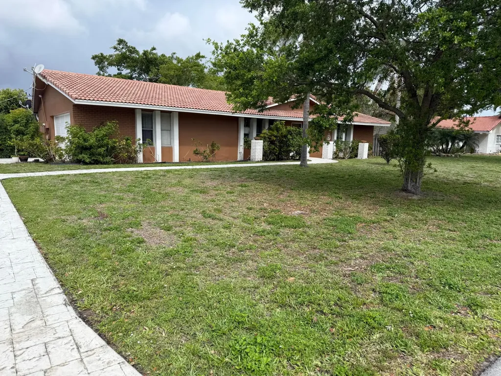 3700 NW 82nd Avenue Coral Springs FL 33065