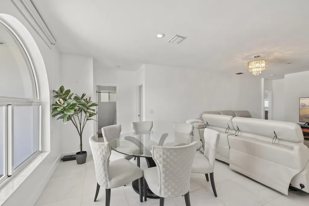 13621 SW 16th Street Davie FL 33325