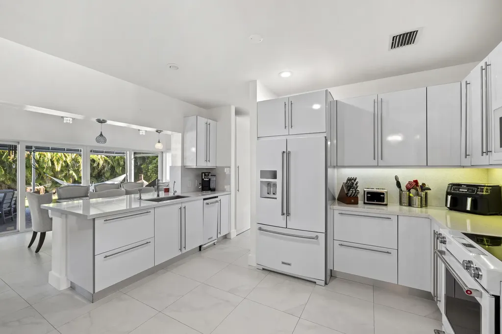 13621 SW 16th Street Davie FL 33325