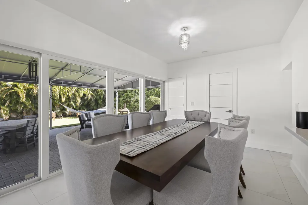 13621 SW 16th Street Davie FL 33325