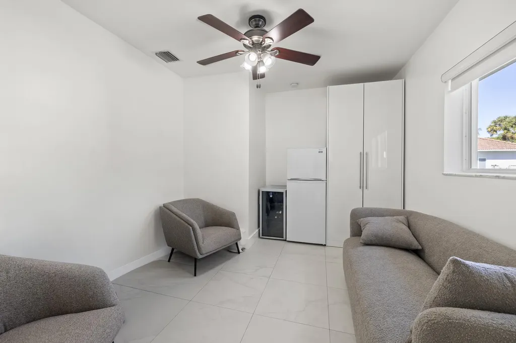 13621 SW 16th Street Davie FL 33325