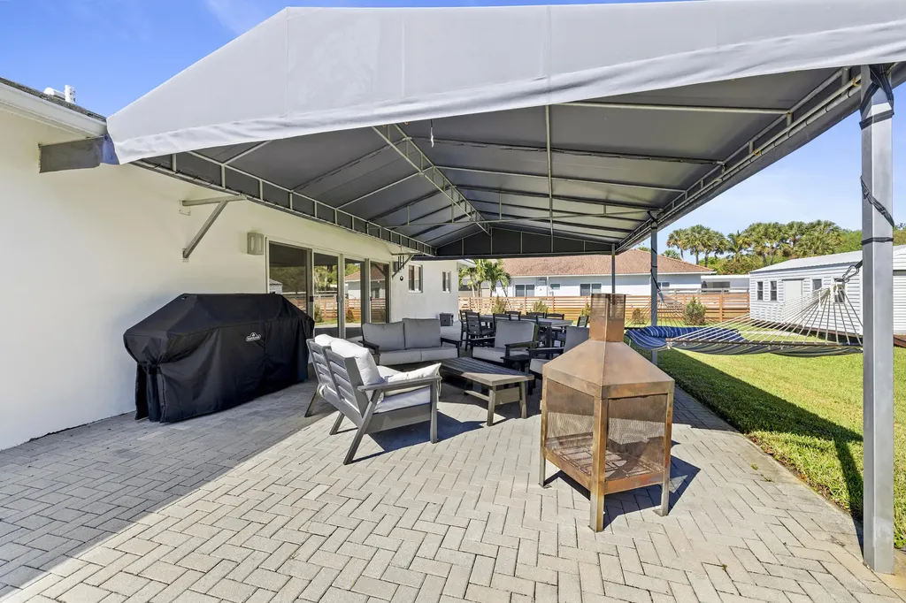 13621 SW 16th Street Davie FL 33325