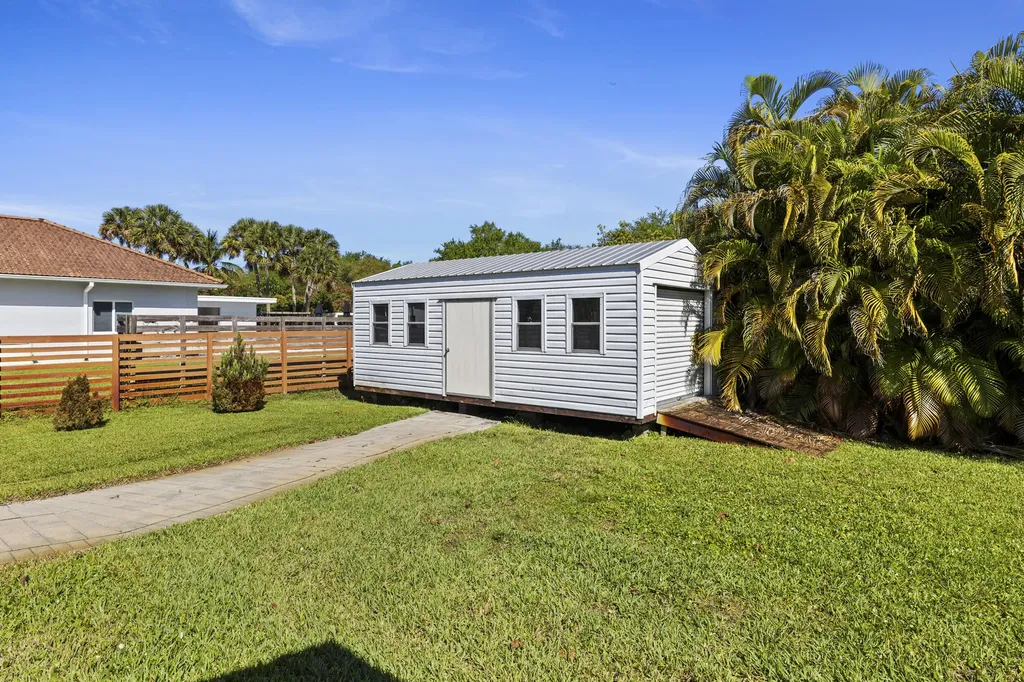 13621 SW 16th Street Davie FL 33325